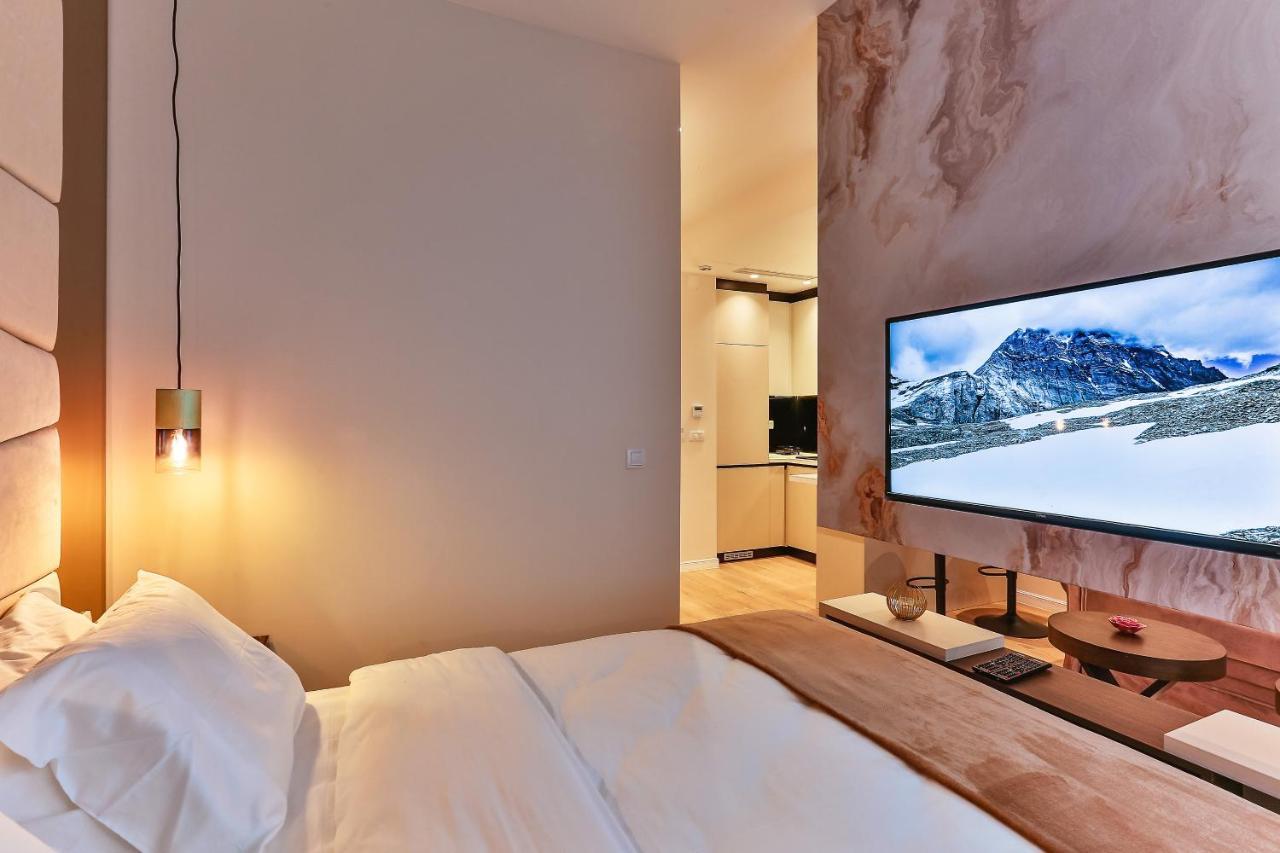 La Fiaba Rafailovici Apartment 외부 사진